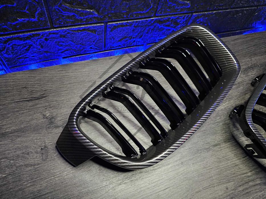 Grelhas BMW Carbono/Preto - F30 F31 F32 F33 F35 F36 F80 F82 F83