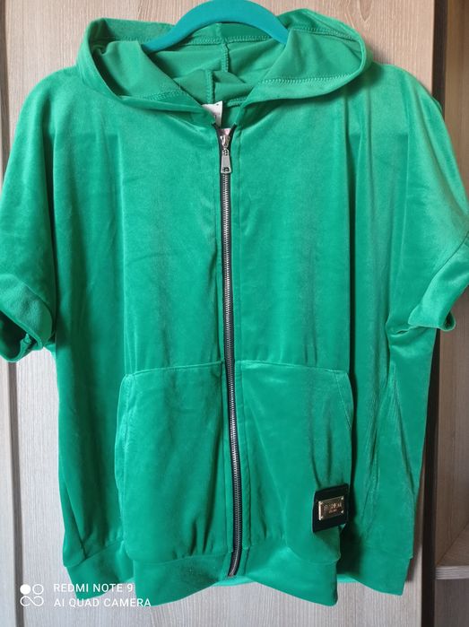 Bluzka kangurek nowa