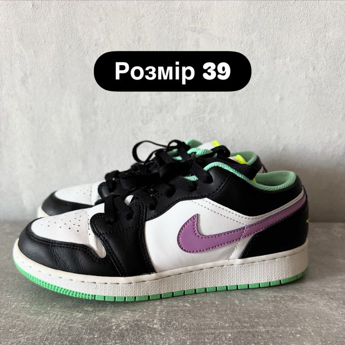 Кросівки Nike Air Jordan 39р