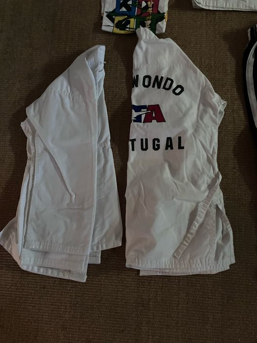 Fatos e material de treino de taekwondo e jiujitsu crianca. Mando mais fotos a quem estiver interessado