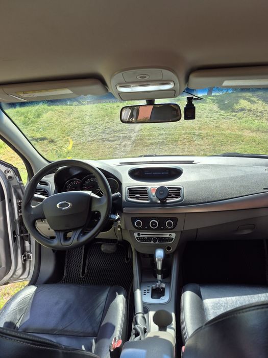 Renault Samsung sm3 (FLUENCE)