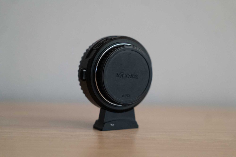 Lumix GH5 + adapter VItrox EF-M2II