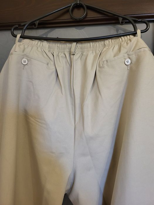 Продам летние джинсовые брюки на резинке в поясе.