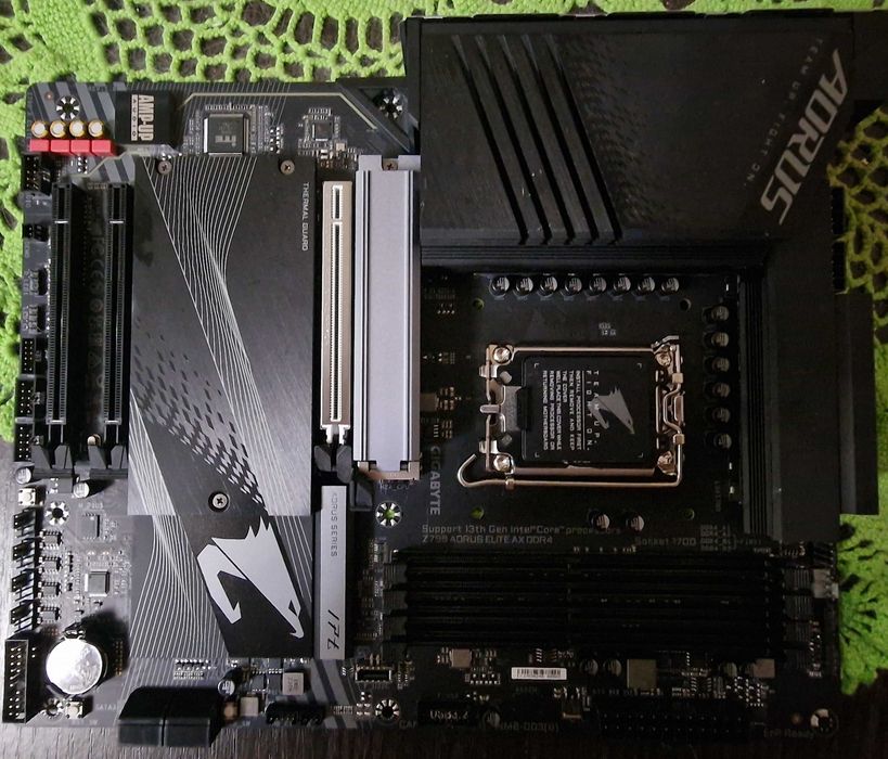 Материнська плата 1700 сокет GIGABYTE Z790 AORUS ELITE DDR4. Intel Z790. DDR4