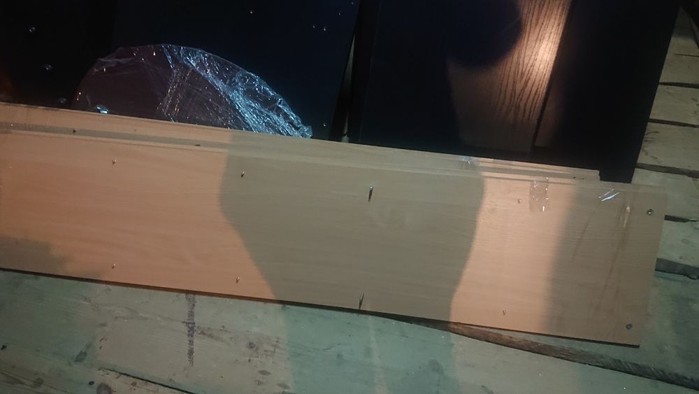 Из ДСП листы, полки, столешницы,для кухни дверцы