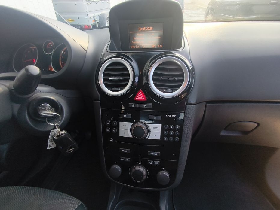 Opel corsa 1.2 1.6 v