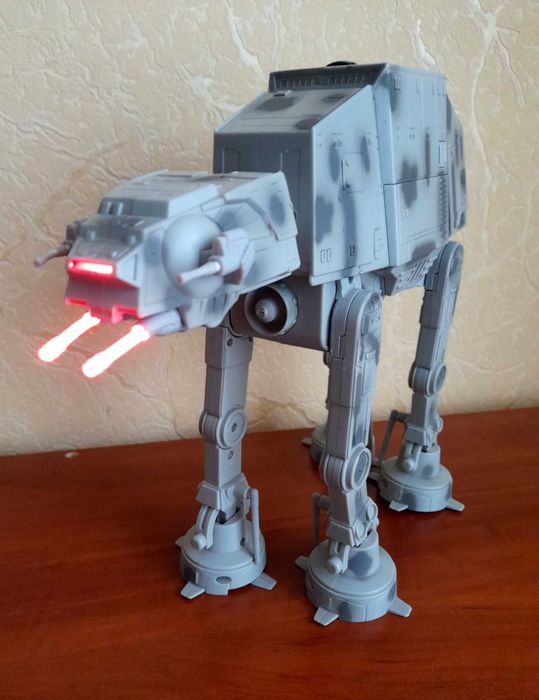 Крокувальний всюдихід на р/к Thinkway Toys Star Wars АТ-АТ 27 см