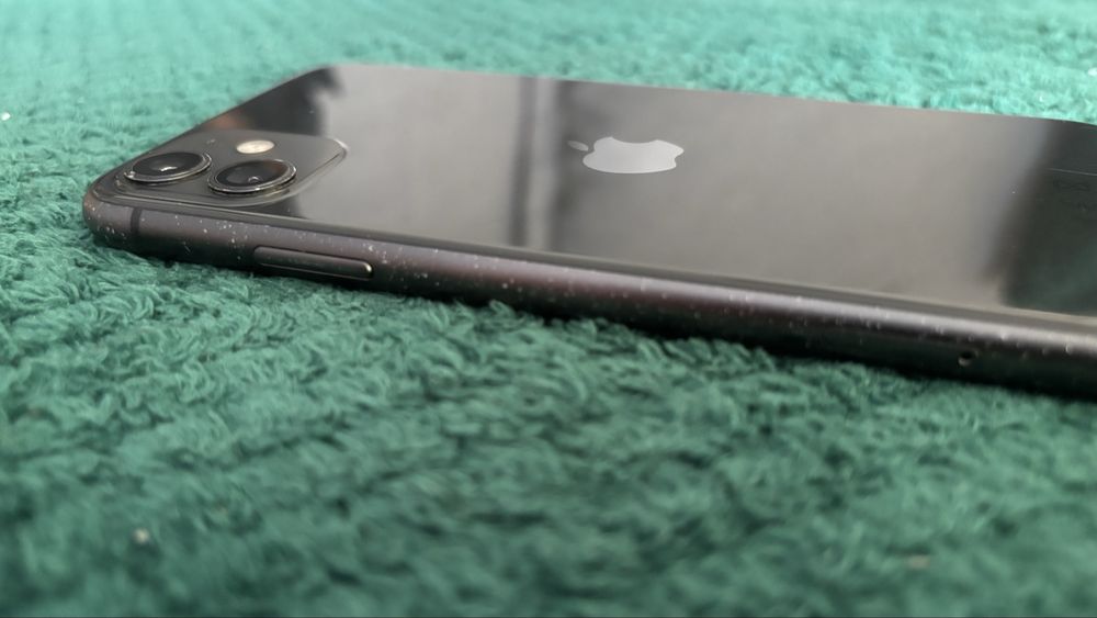 iPhone 11, 64Gb, czarny, 100% sprawny, bez simlocka.