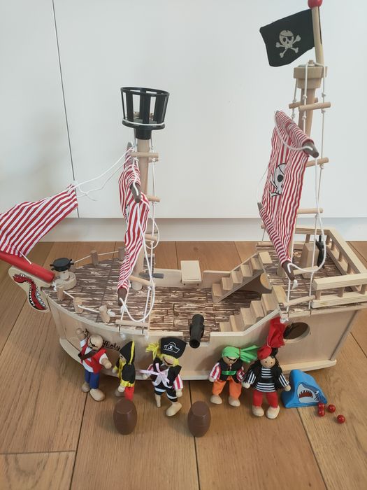 Drewniany statek piracki Holy Moly