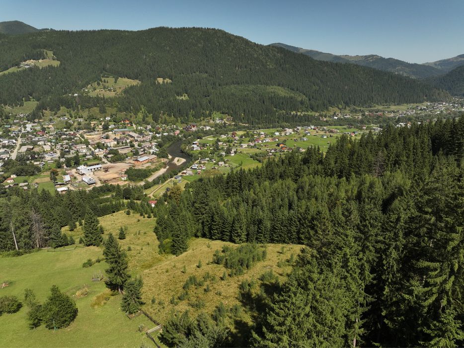 Земельна ділянка в горах Карпатах, Верховина, під забудову