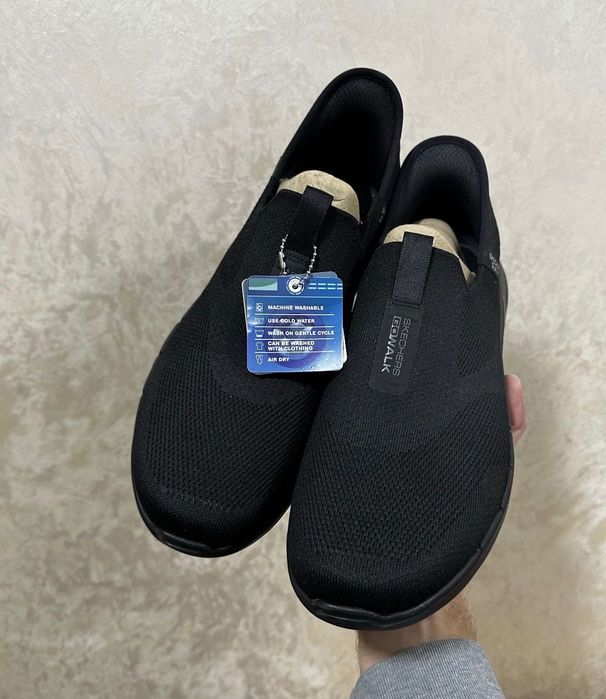 Кросівки скетчерс 43,5 якісні