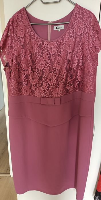 Sukienka okazyjna firmy Dana