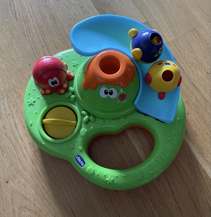 Brinquedos banho bebé