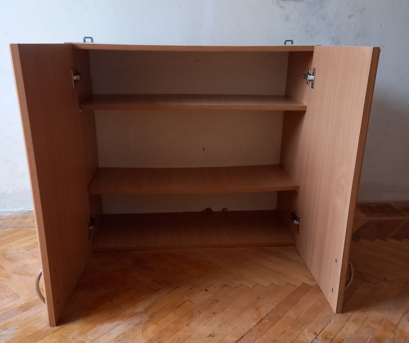 Шкафчики кухонные 4 штуки