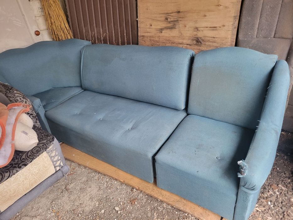 Дивани для дачі, альтанки або флігіля.