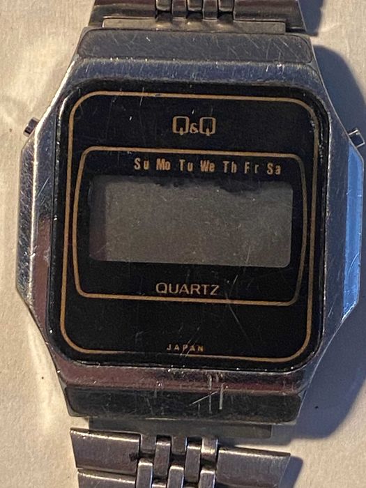 Q & Q kwarc elektroniczny