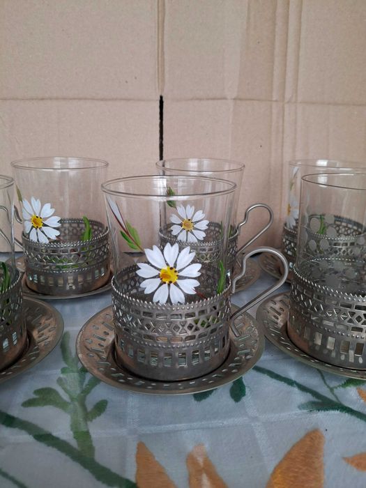Komplet szklanek z koszyczkiem PRL