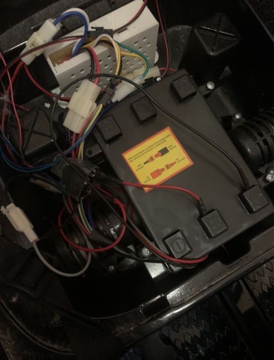 Дитячий Електромобіль mercedes s63 amg black