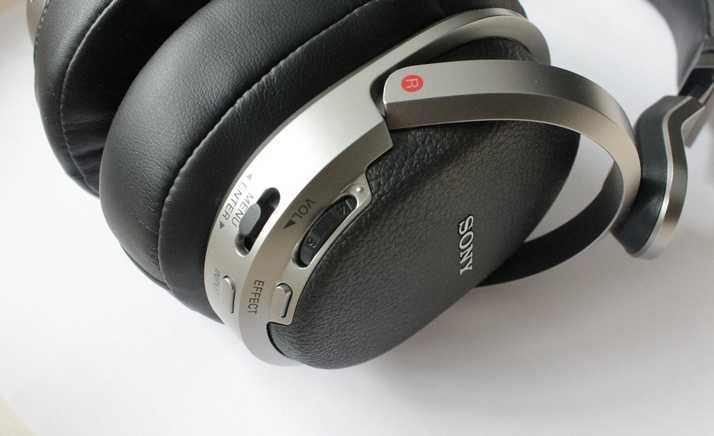 Sony MDR-HW700DS