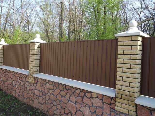 Паркан із профнастилу паркани з профнастилу ковані ворота хвіртки Працюємо за програмою єВідновлення