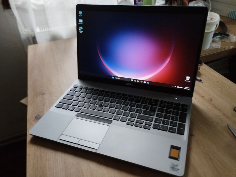 Ноутбук Dell 5511 IPS i5-10400H/nVidia mx250/16gb DDR4/SSD 256gb/