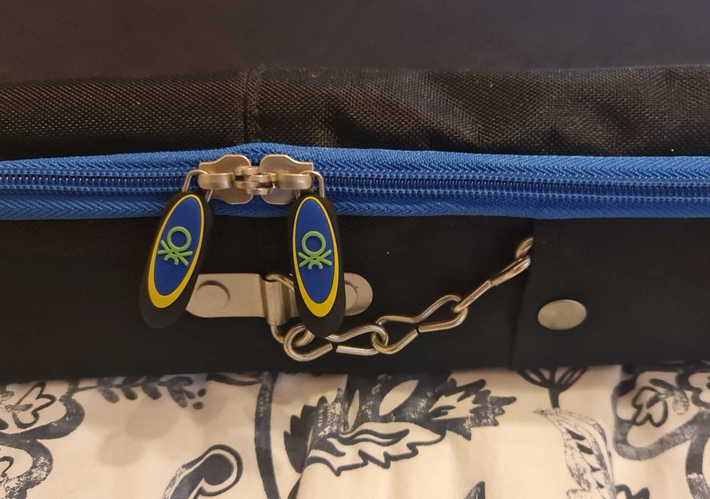 Porta fatos Benetton