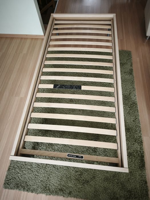 Łóżko 90x200 jednoosobowe ze stelażem
