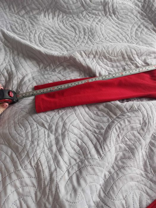 Elegancka czerwona sukienka