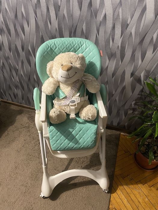 Детский стульчик для кормления Quality на колесиках
