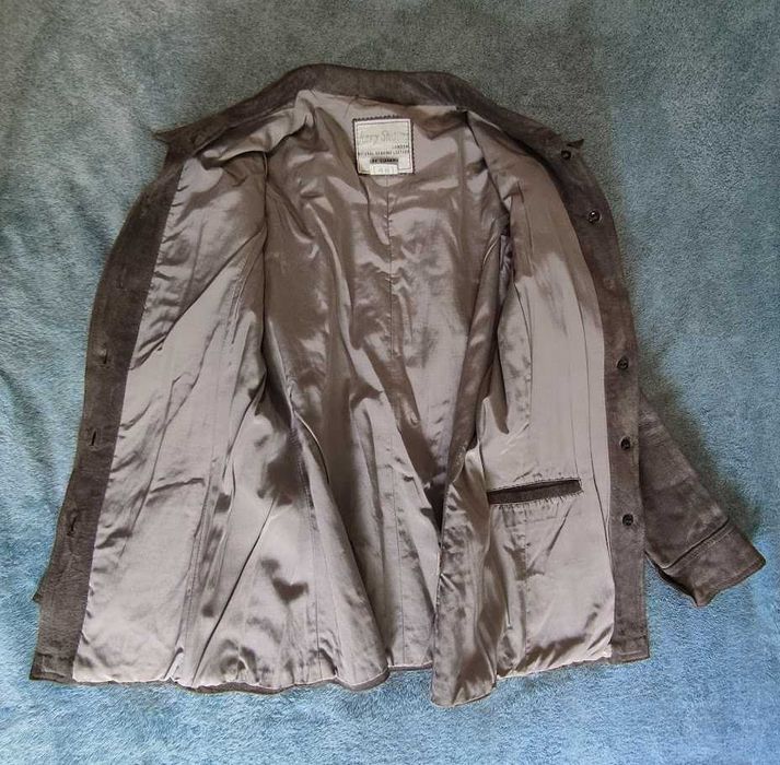 Casaco de senhora em pele camurça tam. S cinzento vintage