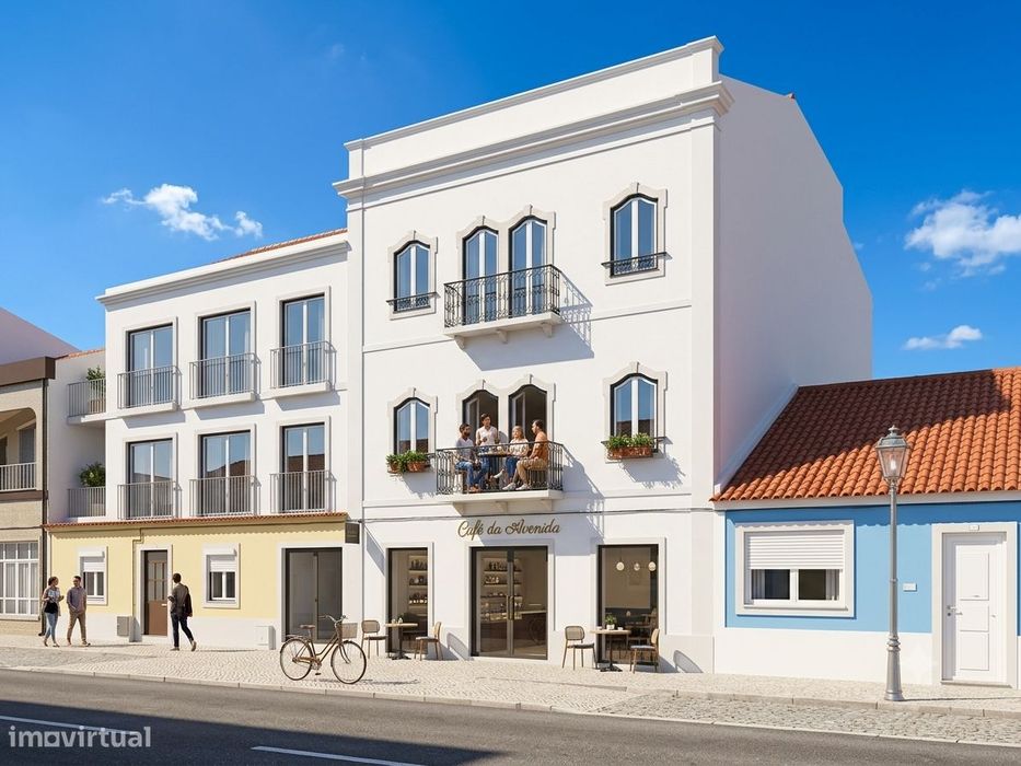 Rehabilitation Opportunity for Apartments in Cartaxo, 50 km from Lisbon