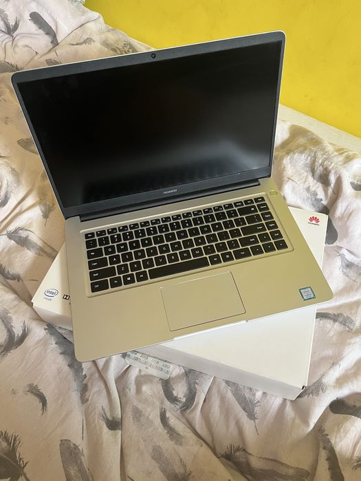 Laptop Huawei Matebook D