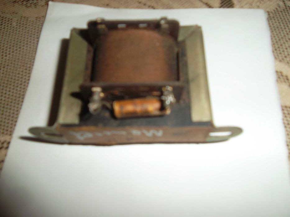 Transformator starego radia Menuet