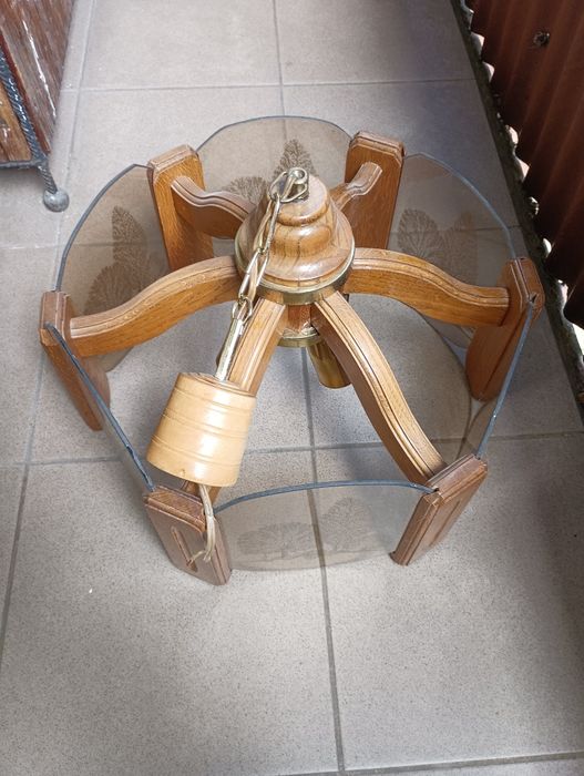 Lampa sufitowa w stylu retro