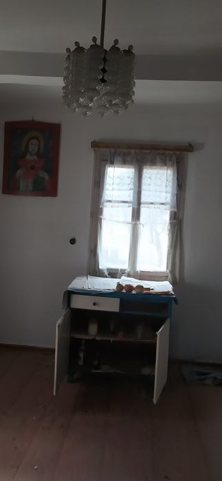 Продам хату з ділянкою