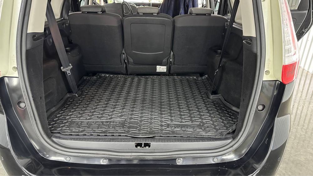 Grand Scenic 2014р. – 7 місць, економний та комфортний