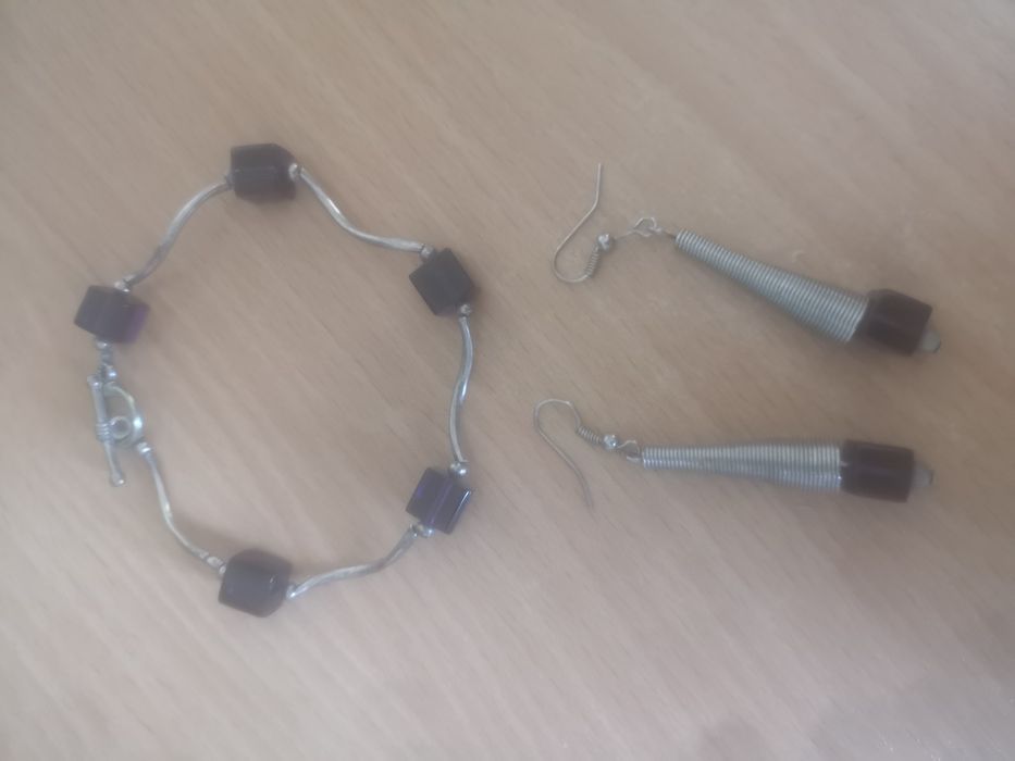 Zestaw biżuterii, kolczyki + bransoletka