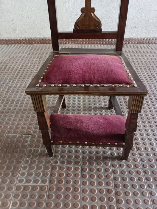 Cadeira de reza completamente remodelada