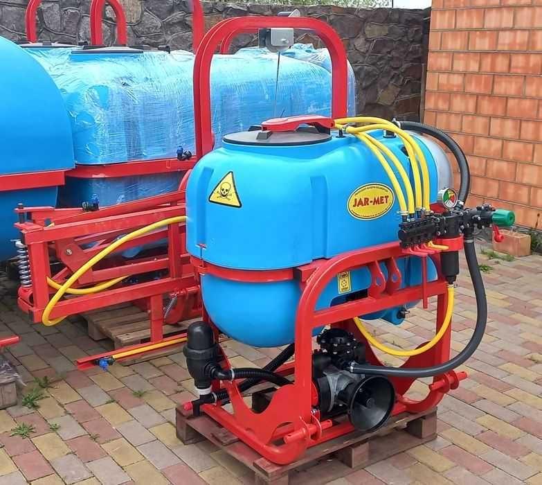 Обприскувач навісний польський Jar-met 200 л гнута рама, оприскувач