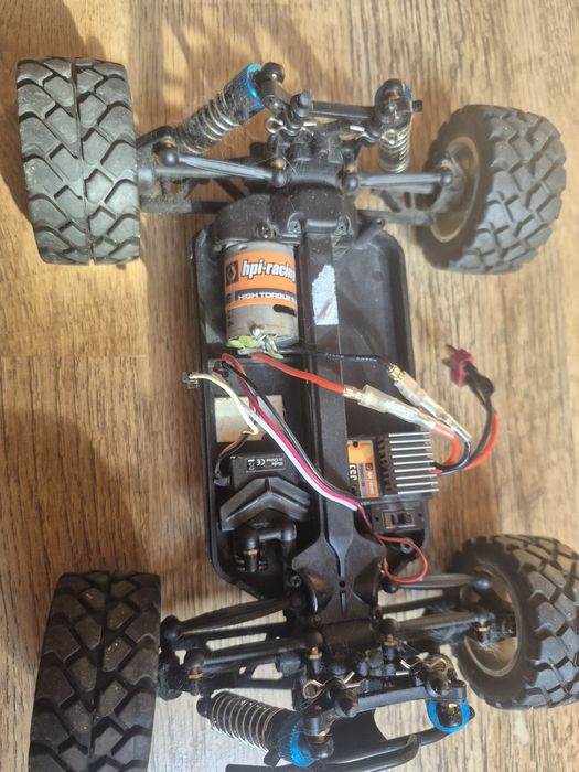 Машинка на радіокеруванні RC