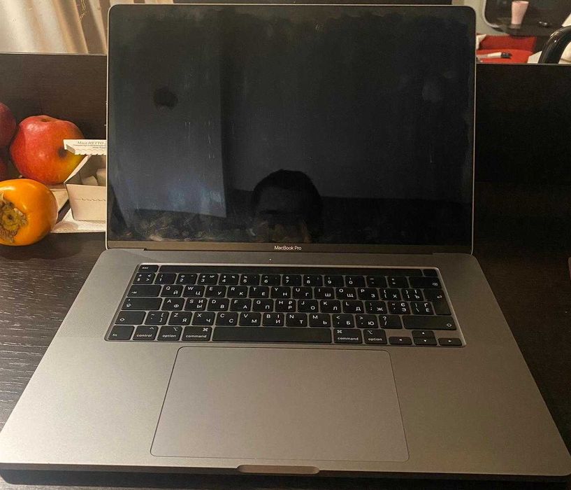 MacBook Pro A2141 (I7,16GB,4GB VRAM, 512SSD) (Обмін)