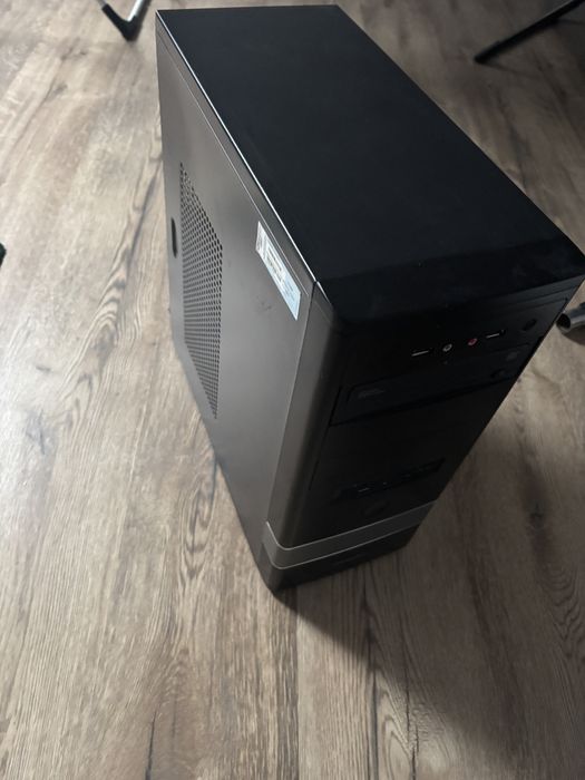 Komputer stacjonarny bez dysku