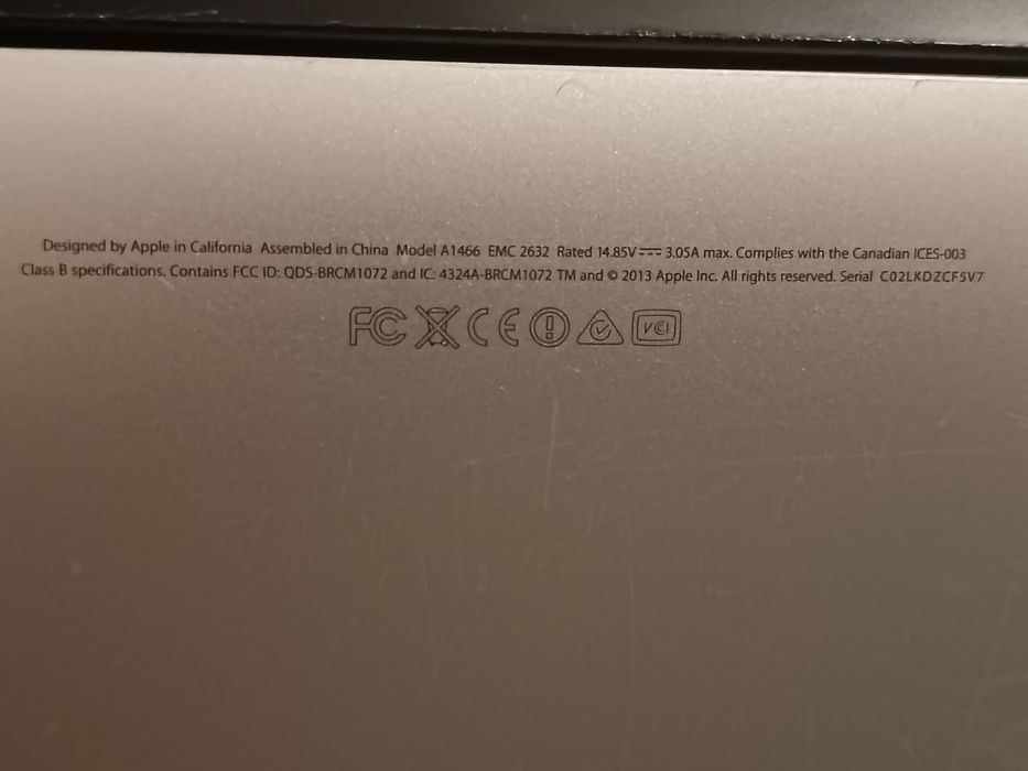 MacBook Air 13" A1466