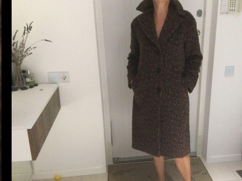 Продам пальто WEEKEND MAX MARA