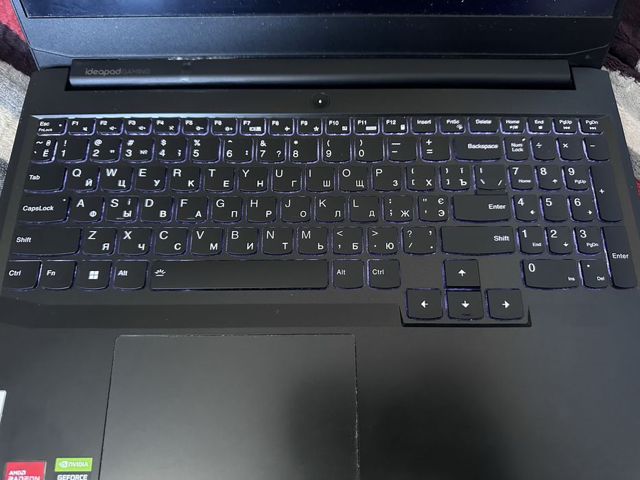 Lenovo IdeaPad Gaming 3 / Ryzen 5 5600H / 8GB / SSD 256GB