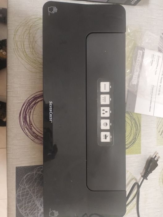 máquina de embalar a vácuo sem  sacos.