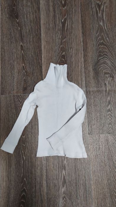 Белый гольф, белая водолазка