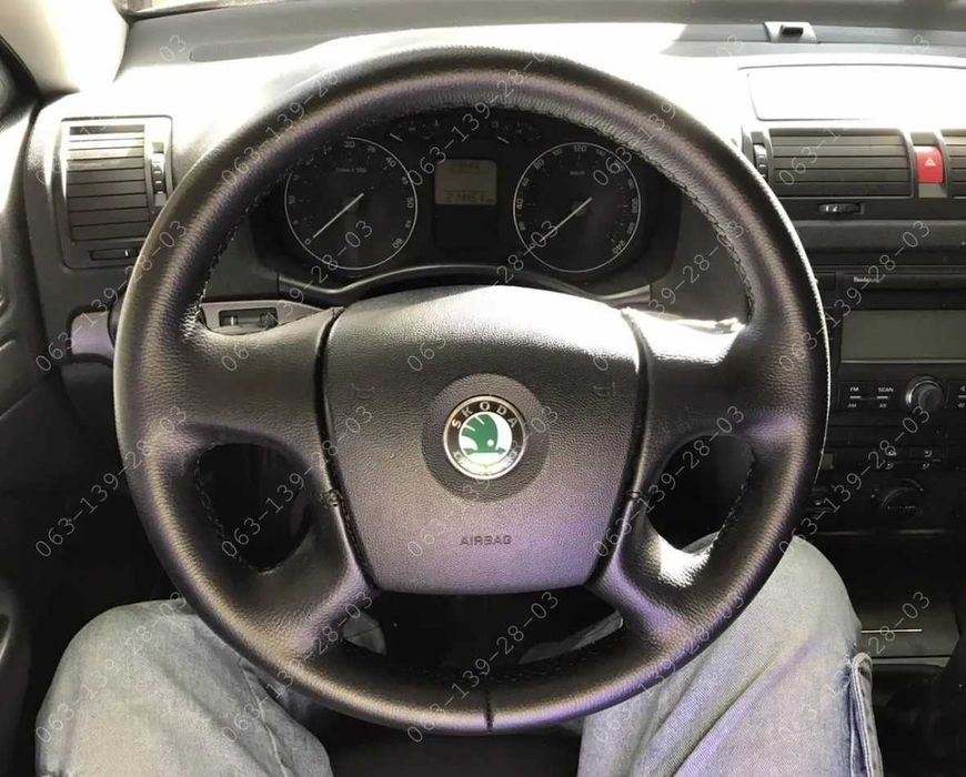 Skoda Octavia Fabia Roomster Оплетка чехол на руль Шкода Октавия Фабия