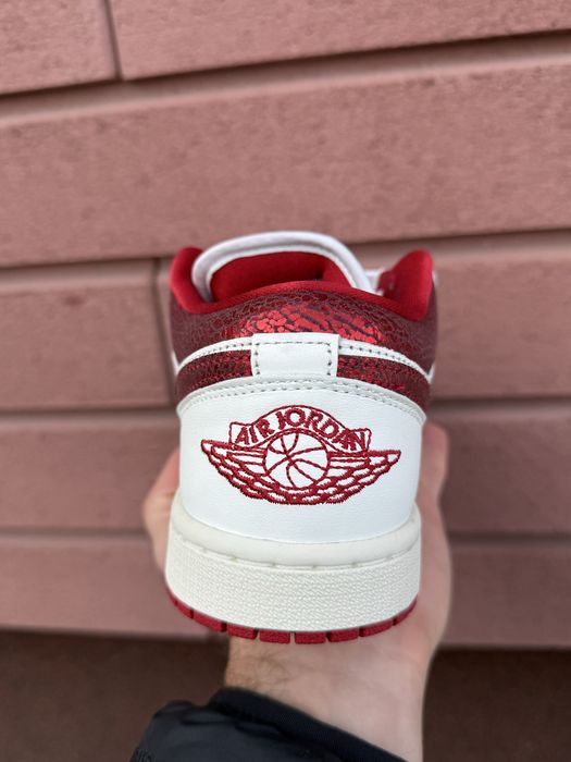 Жіночі кросівки Nike Air Jordan 1 Low Оригінал (38, 40 розміри) HJ9338-106