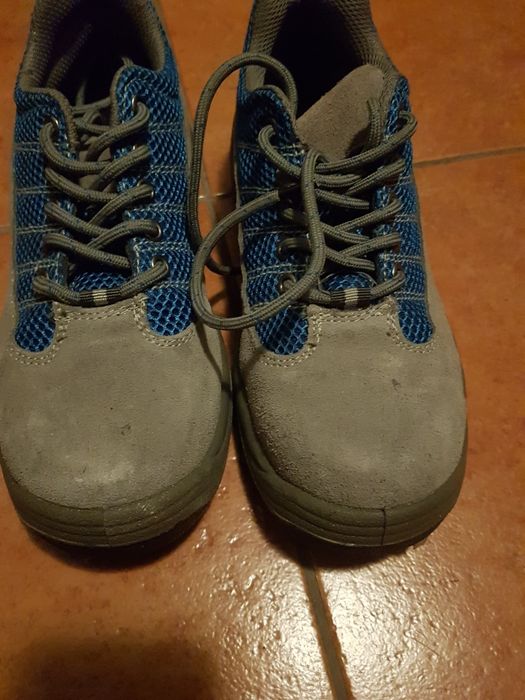 Buty 38 z ochroną na palce